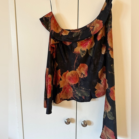 NWT Bobbles and Lace off the shoulder top sz M - Picture 3 of 5